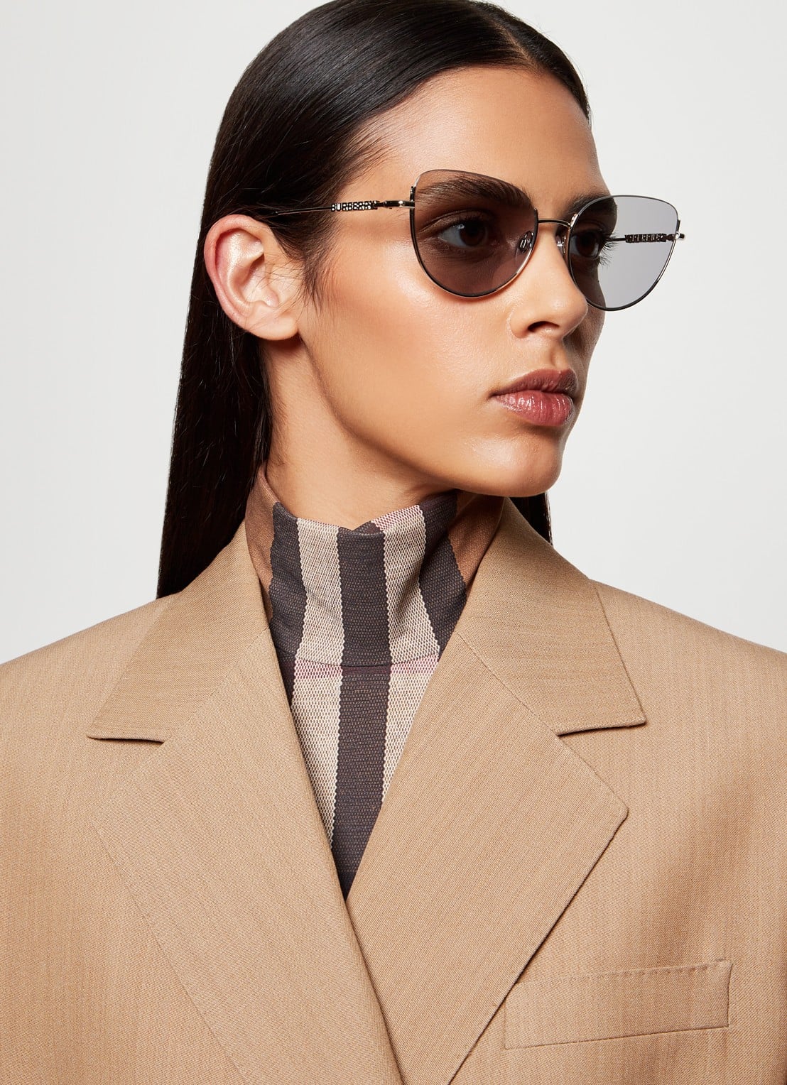 Burberry Cat Eye zonnebril BE3144  - voorkant 5 zilver