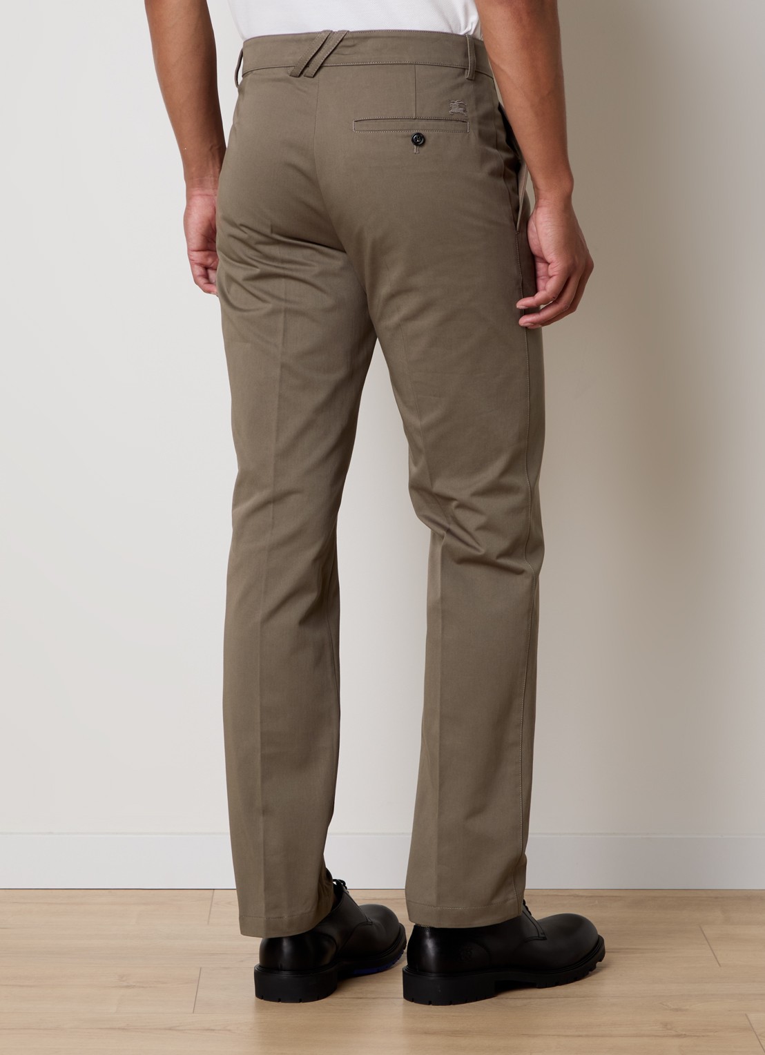 Burberry Charlton straight fit chino met steekzakken  - achterkant 3 lichtbruin