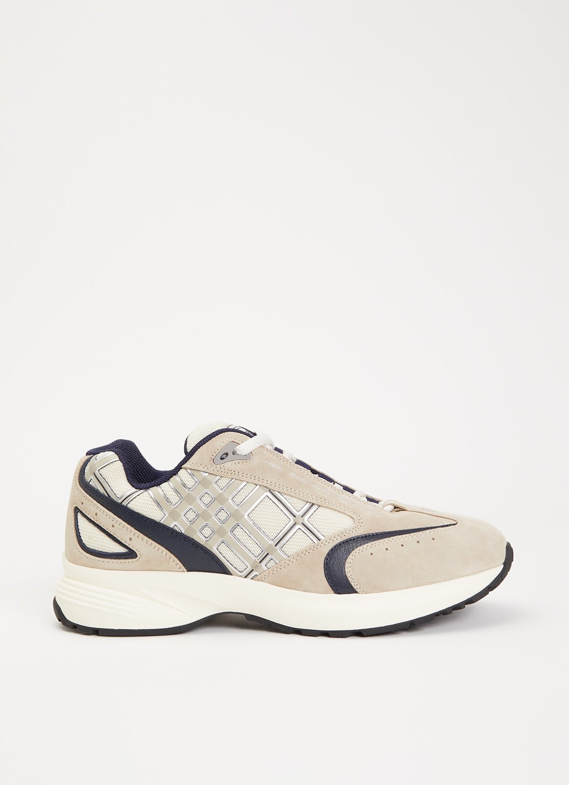 Burberry Eclipse sneaker met kalfssuède details - voorkant 6 beige