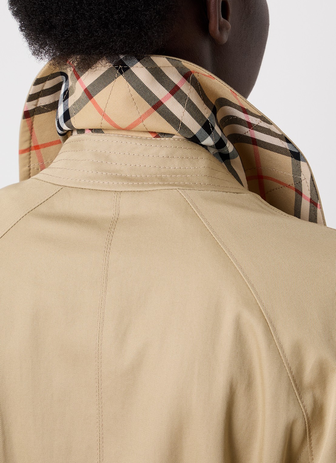Burberry Ellingham trenchcoat met ceintuur - detail 3 beige