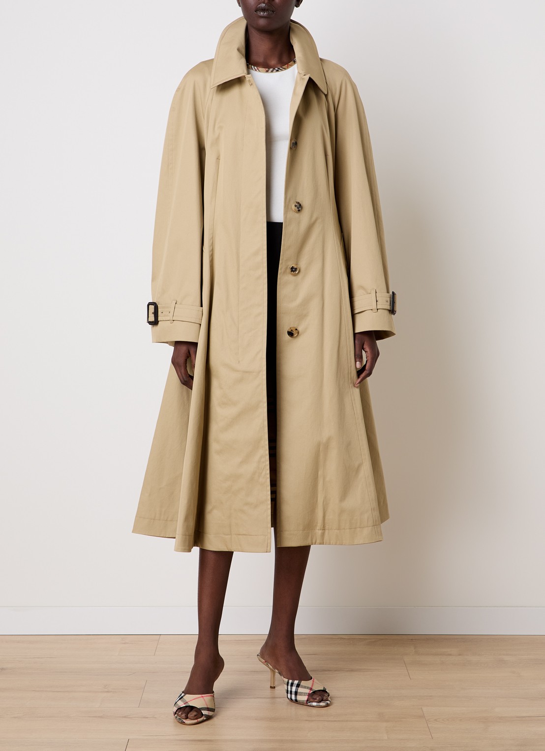 Burberry Ellingham trenchcoat met ceintuur - voorkant 6 beige