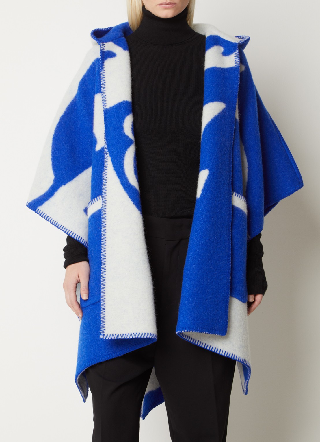 Burberry Fijngebreide cape van wol met steekzakken en capuchon - detail 3 royalblauw