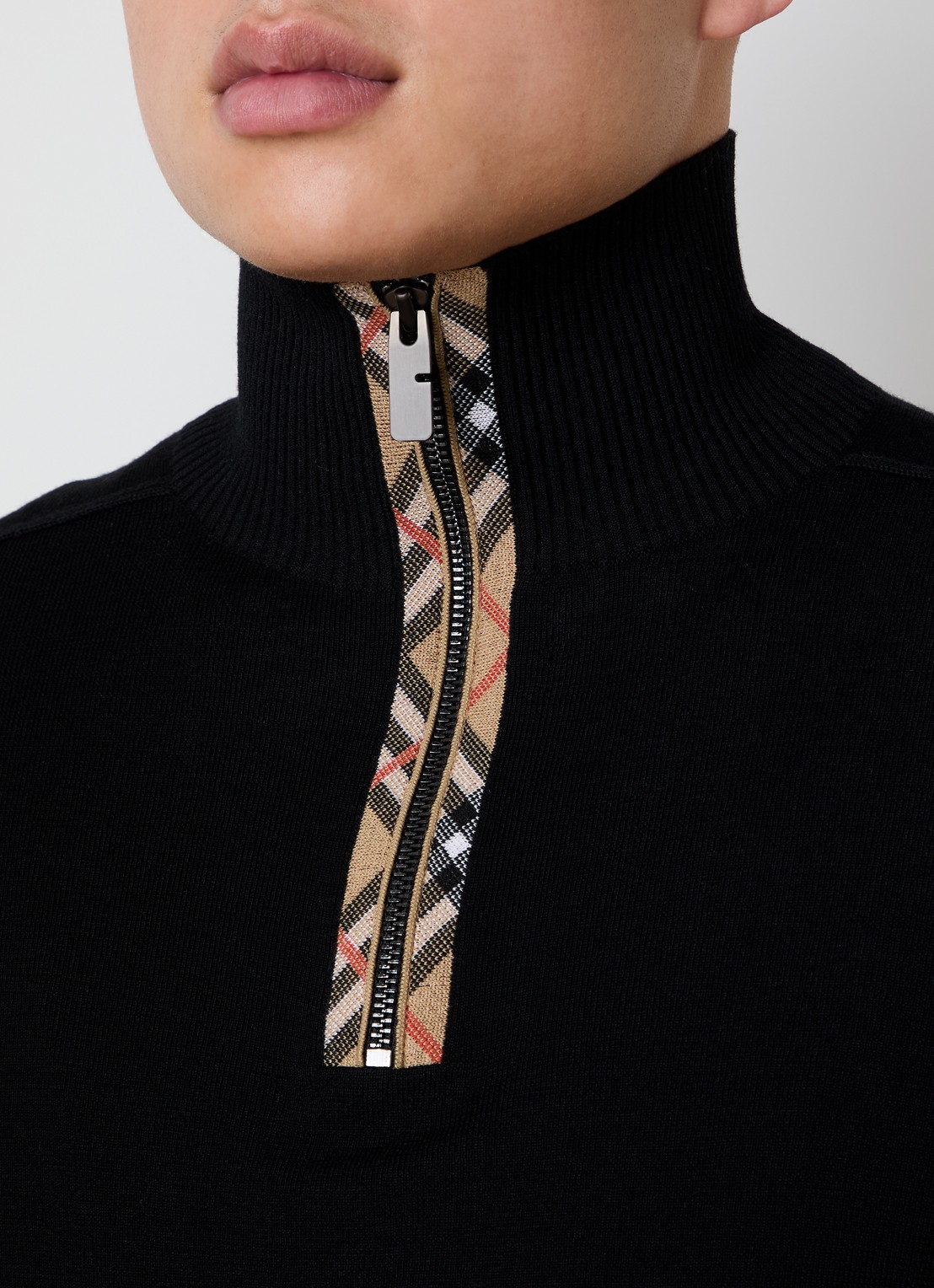 Burberry Fijngebreide pullover van wol met halve rits - detail 2 zwart