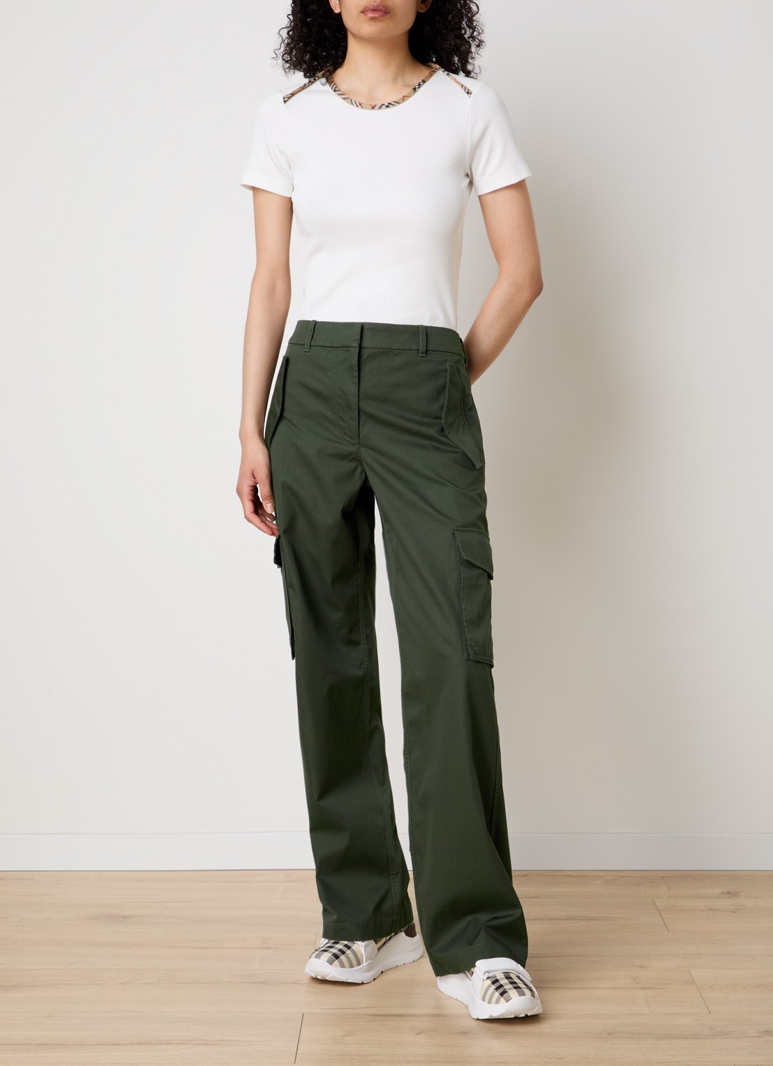 Burberry Freja high waist straight fit cargobroek met steekzakken - voorkant 5 olijfgroen