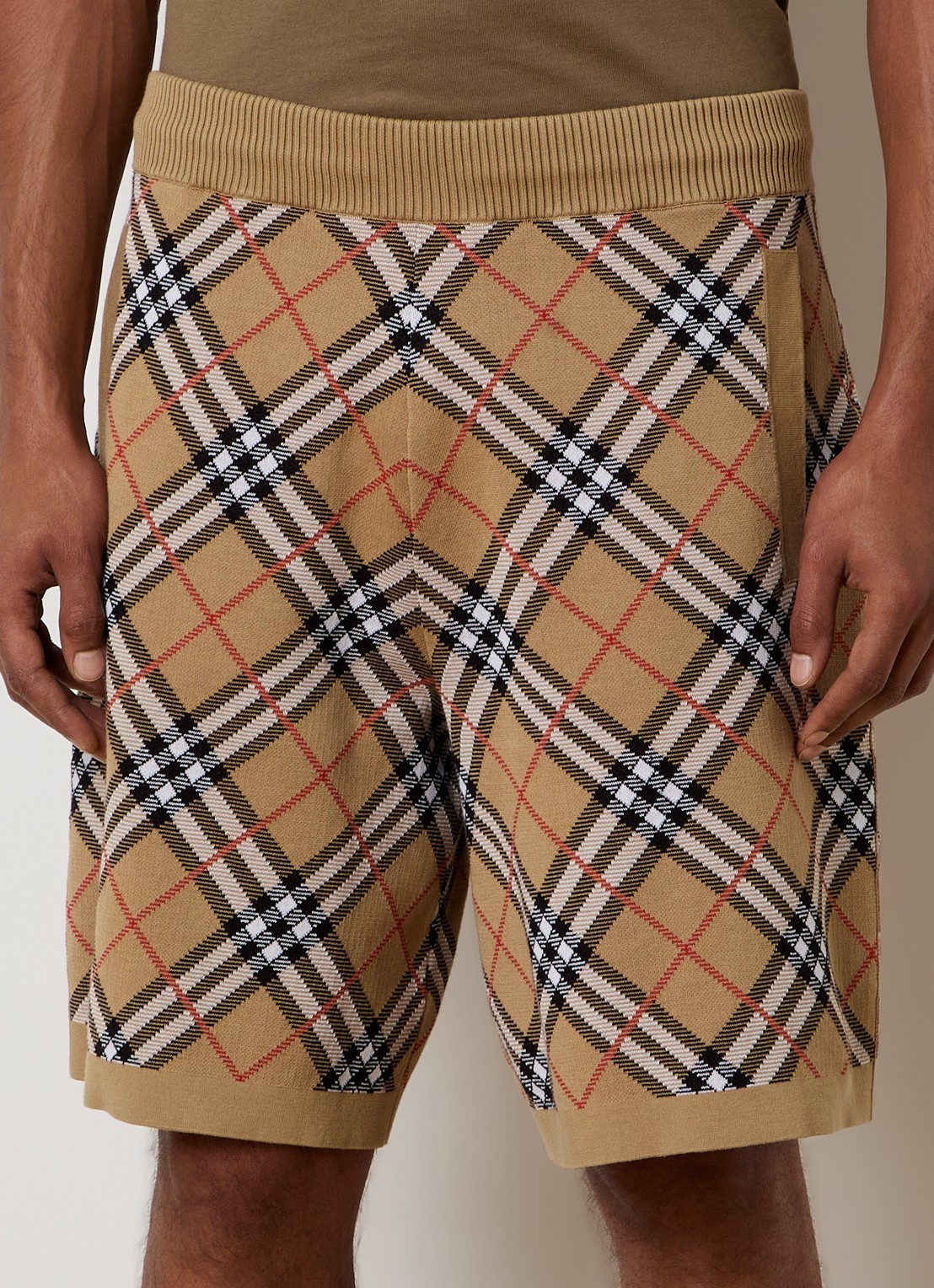 Burberry Gawain straight fit korte broek met ruitdessin - detail camel