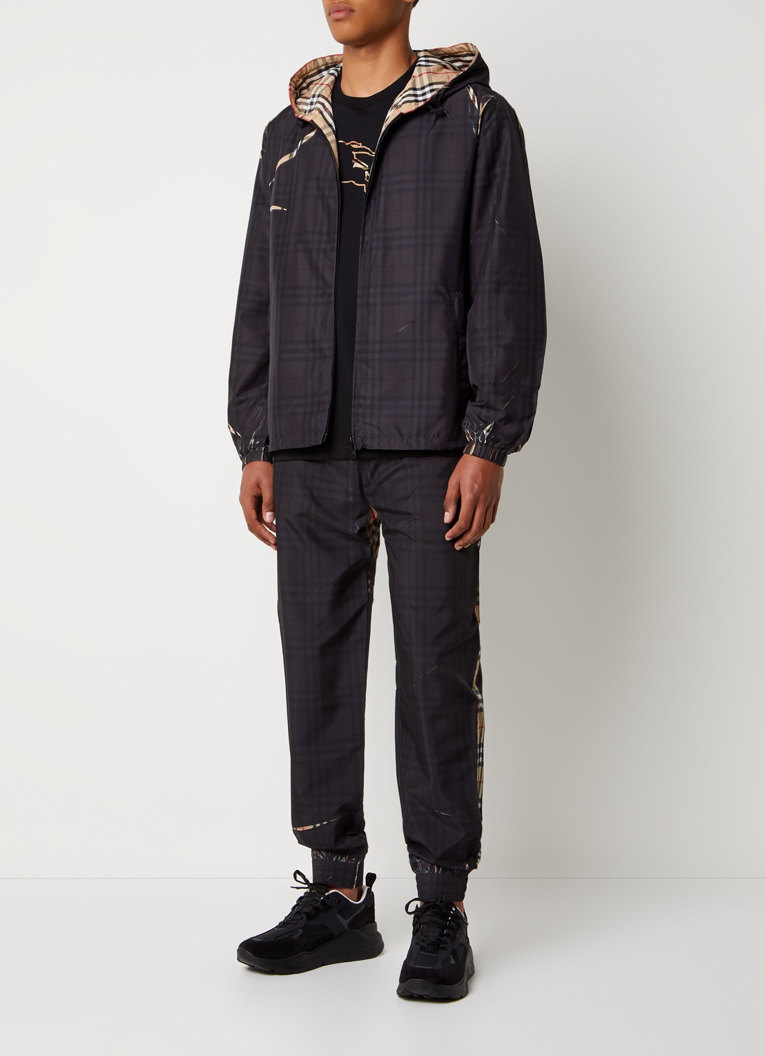Burberry Hackney softshell jack met destroyed afwerking - voorkant 6 zwart