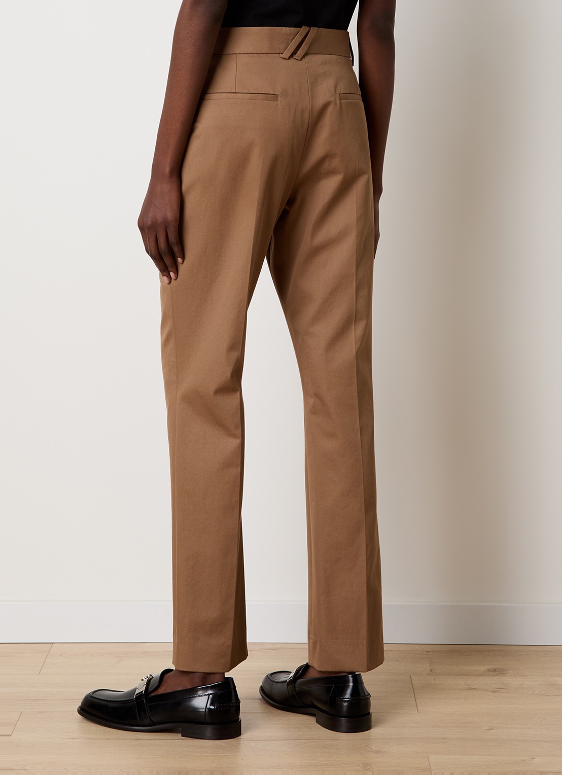 Burberry High waist straight fit chino met steekzakken - achterkant 3 lichtbruin