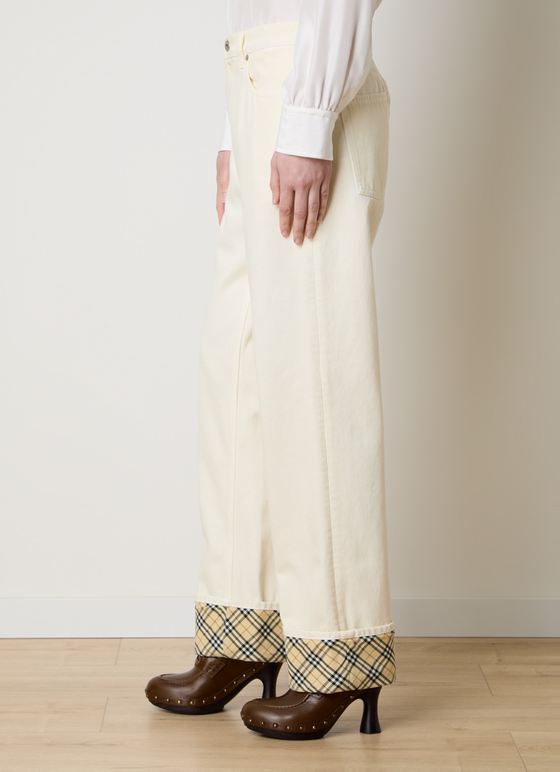 Burberry High waist straight leg jeans met ruitdessin - detail 2 creme