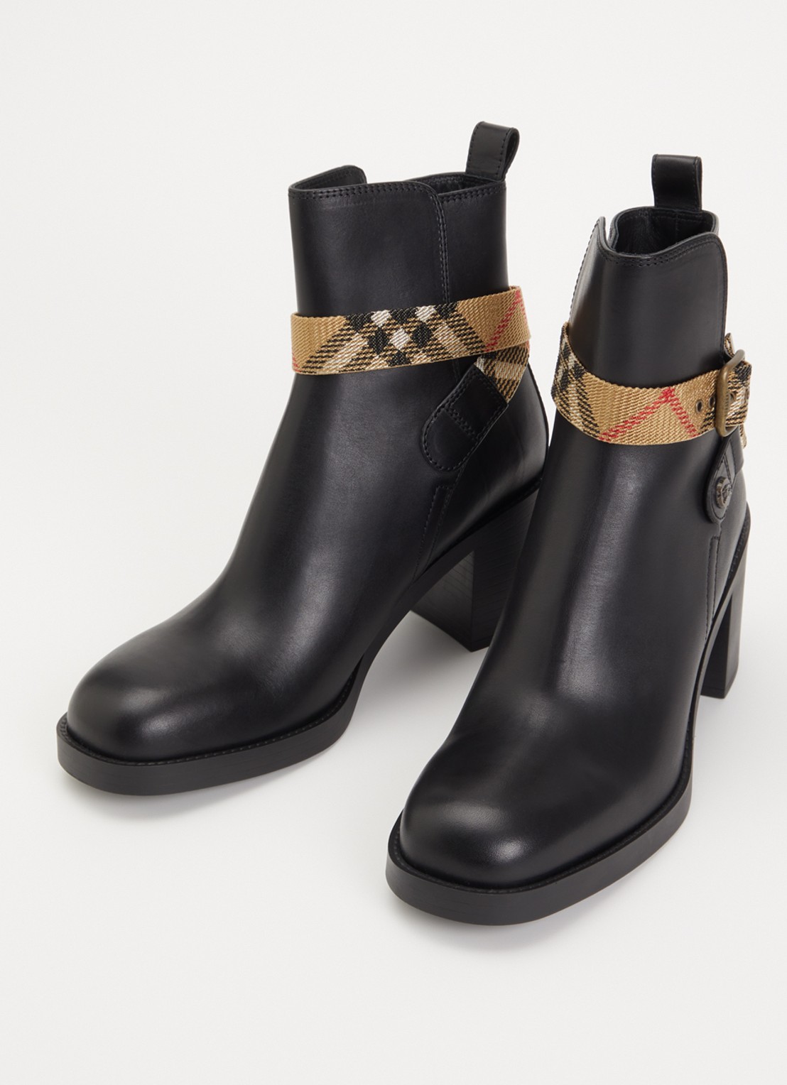 Burberry Huntley enkellaarsje van kalfsleer - detail zwart