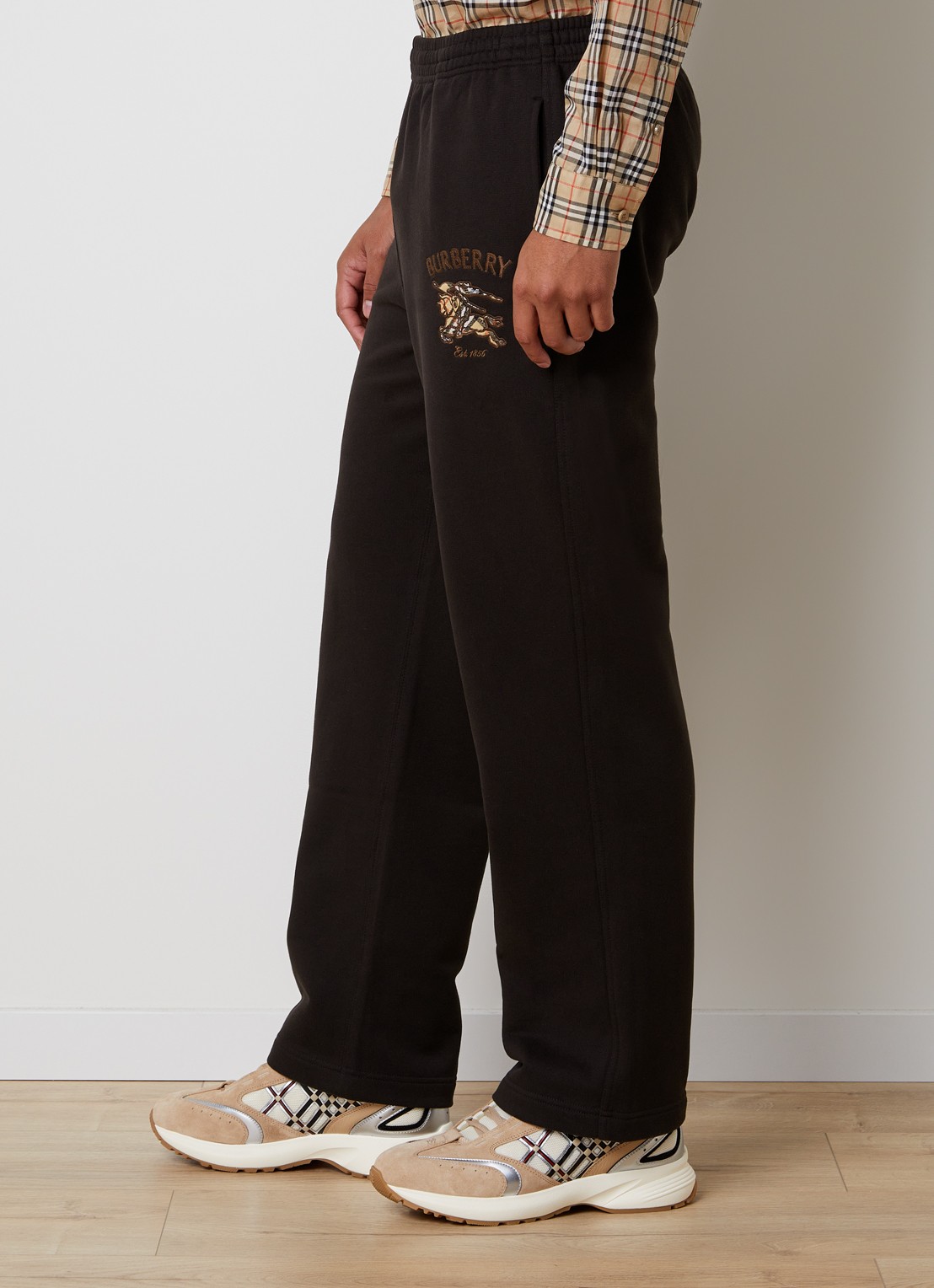 Burberry Jonny straight fit joggingbroek met logoborduring - detail 2 chocoladebruin