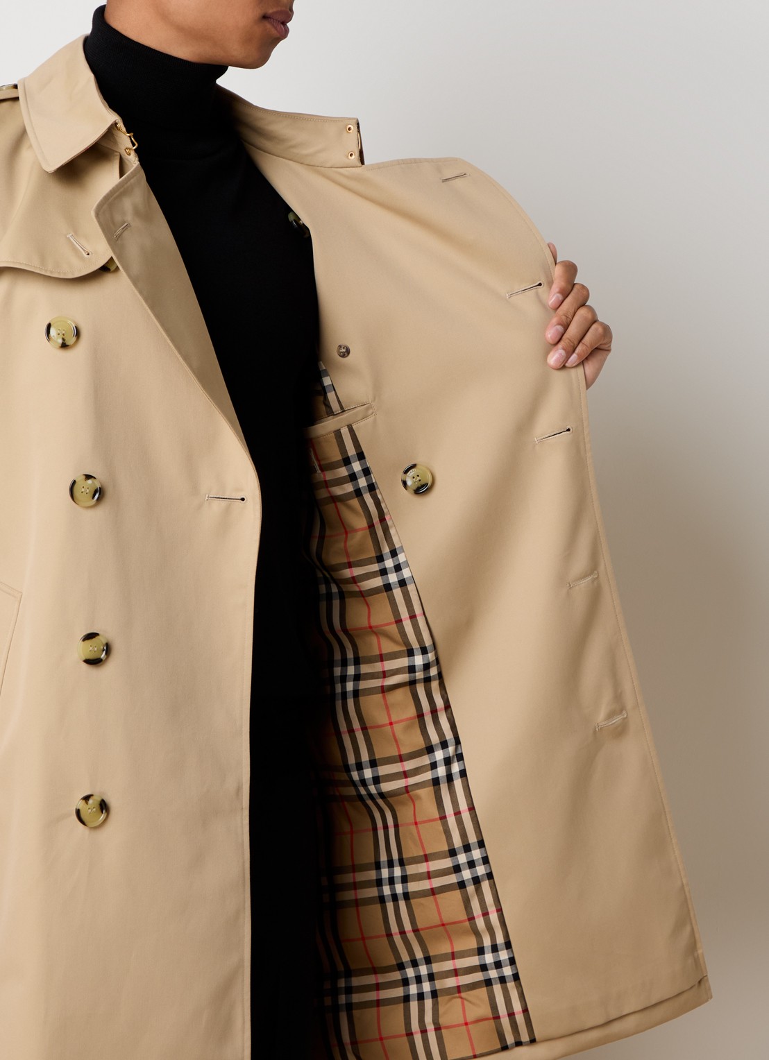 Burberry Kensingon Heritage double-breasted trenchcoat met ceintuur - detail 4 beige