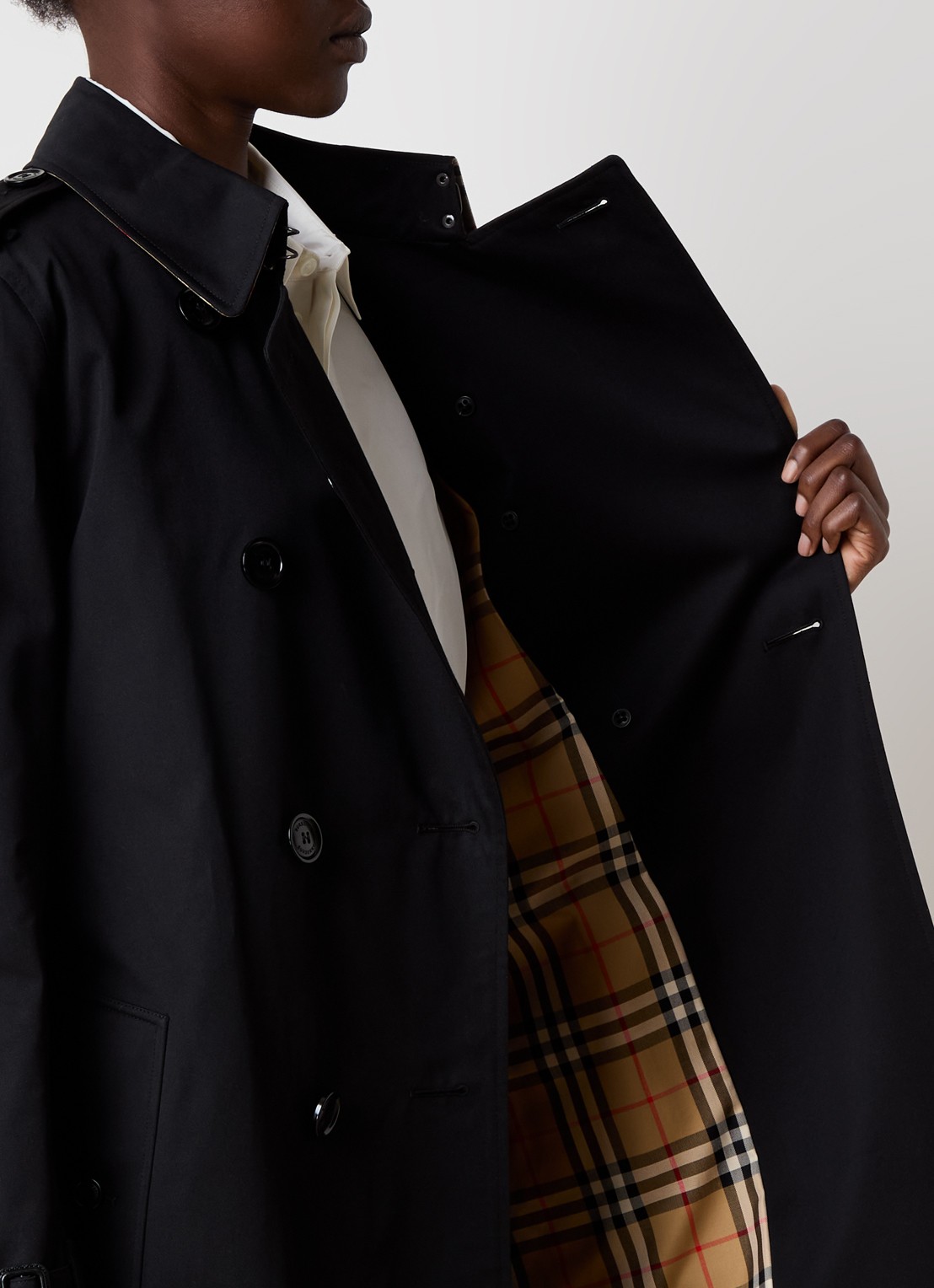 Burberry Kensington double-breasted trenchcoat met ceintuur - detail 3 zwart