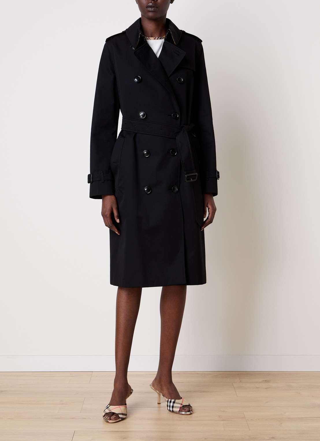 Burberry Kensington trenchcoat met ceintuur - detail 4 zwart