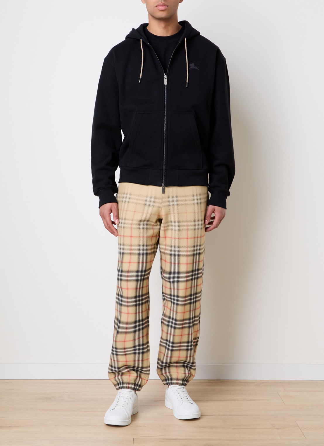 Burberry Mid waist tapered fit joggingbroek met logo - voorkant 6 beige