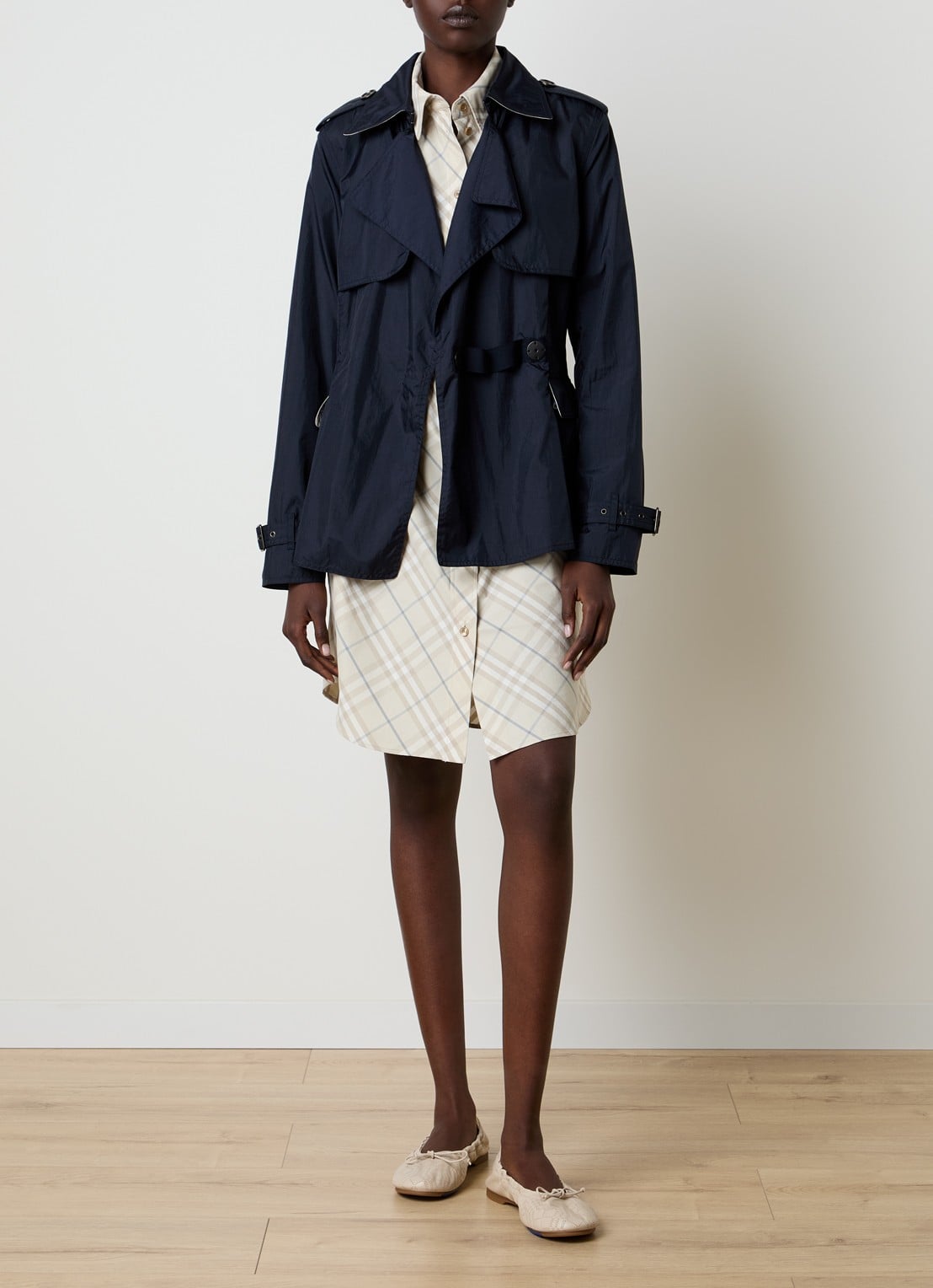 Burberry Pembury trenchcoat met peplum en klepzakken - voorkant 2 donkerblauw
