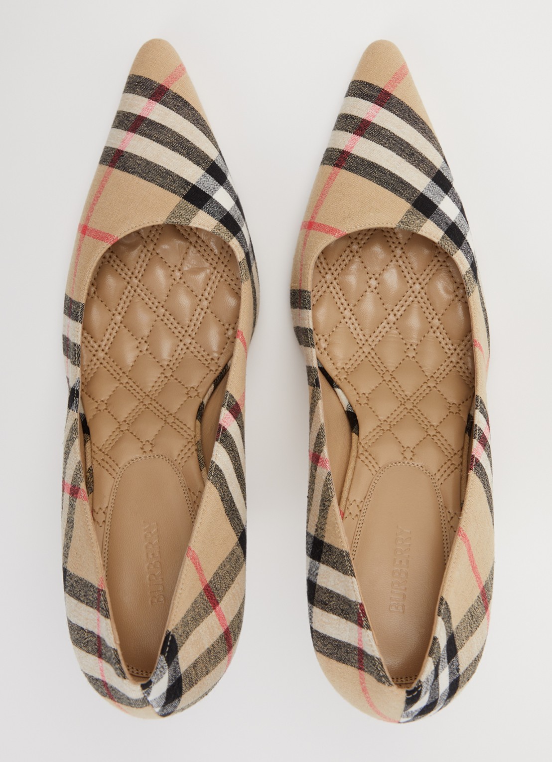 Burberry Pump met ruitdessin - detail 5 zand