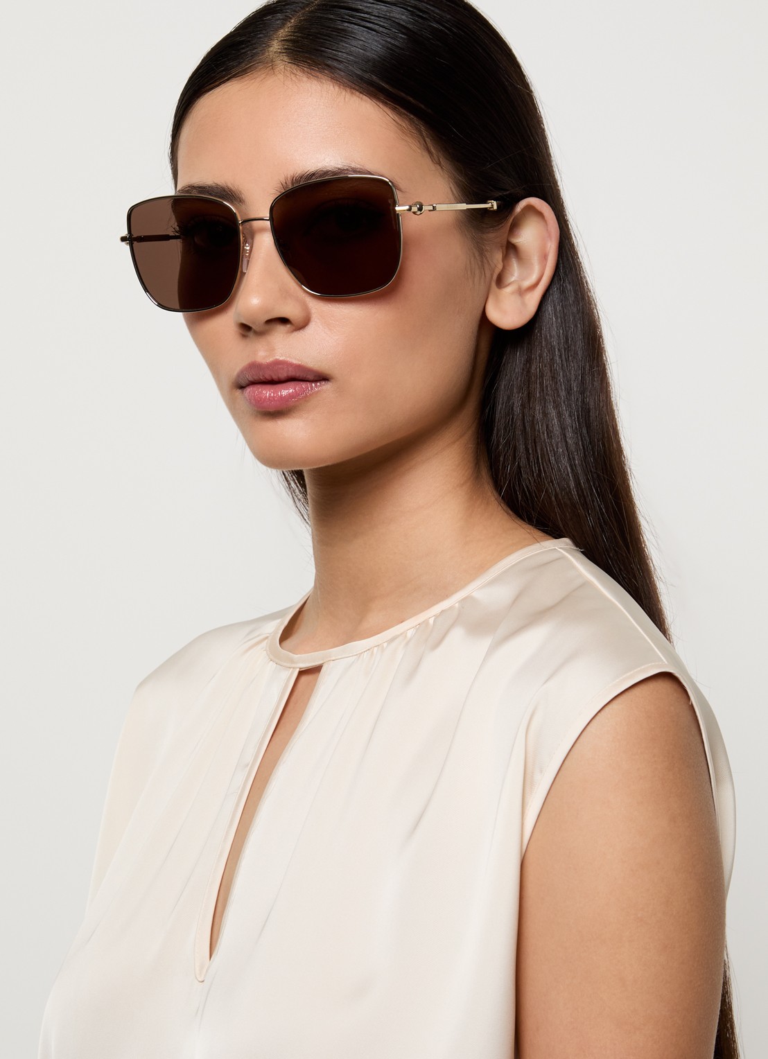 Burberry Retro zonnebril BE3158 - voorkant 5 goud