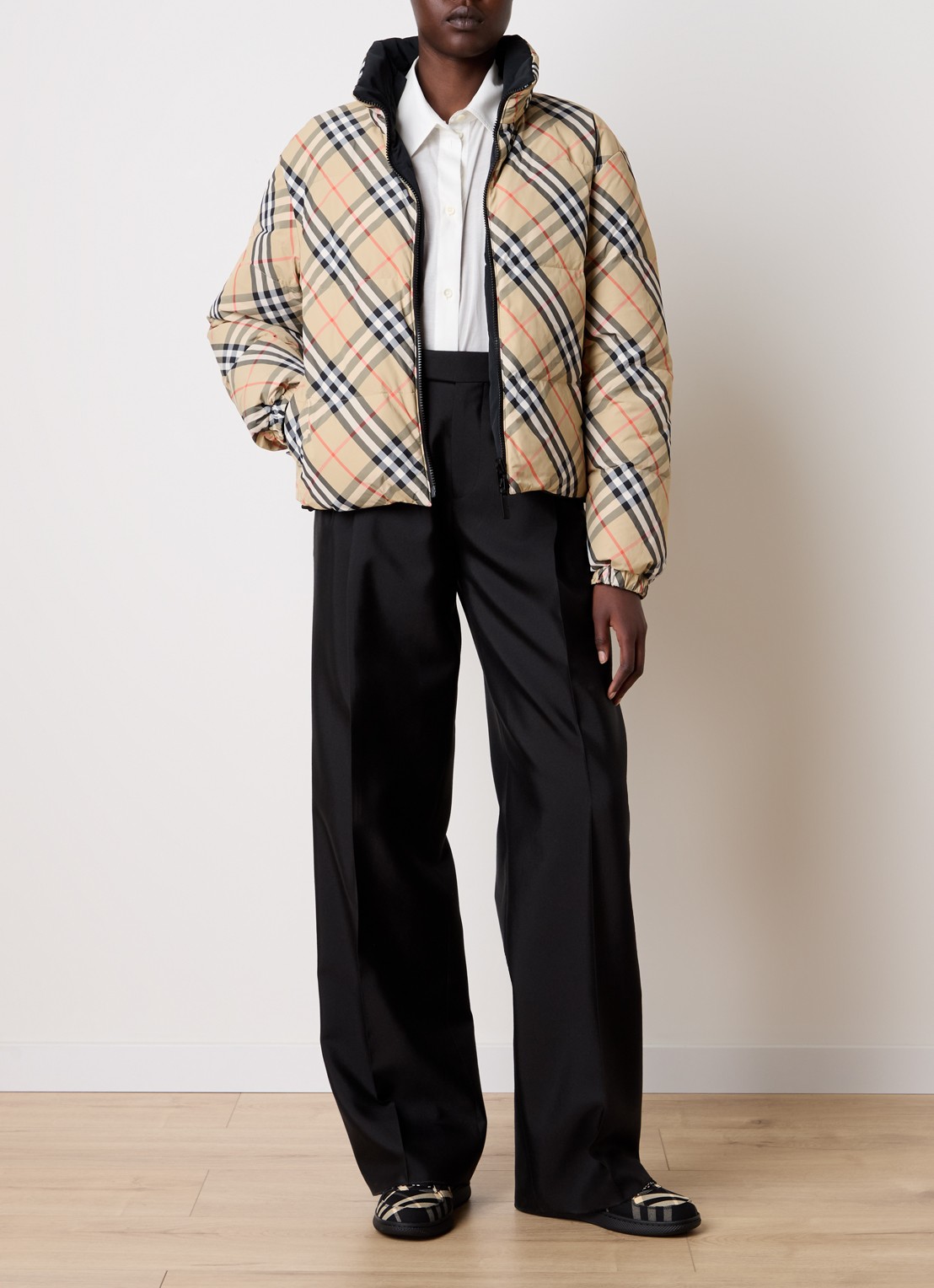 Burberry Reversible puffer jack met donsvulling - voorkant 4 beige
