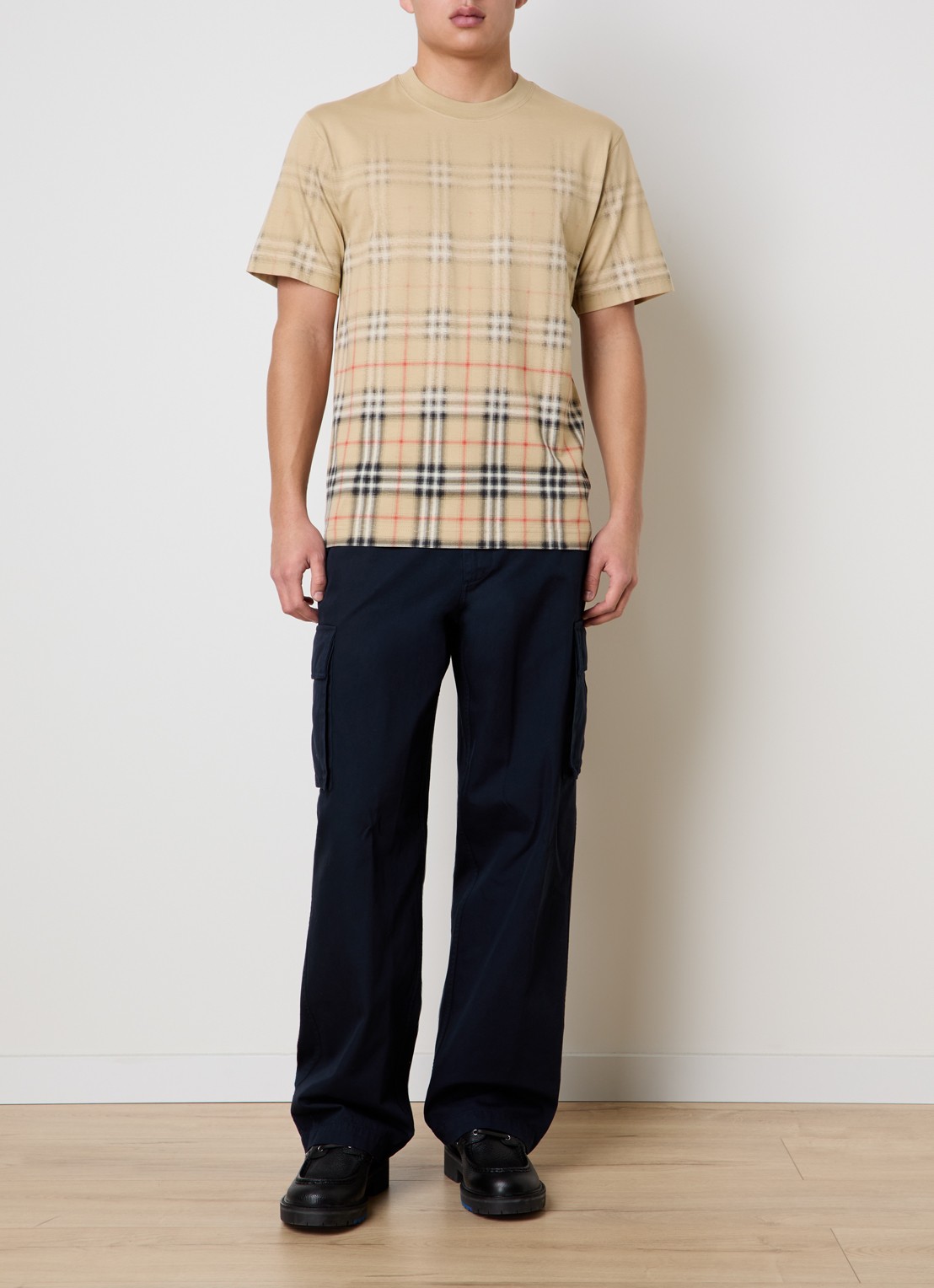 Burberry Ryan T-shirt met print - voorkant 5 beige