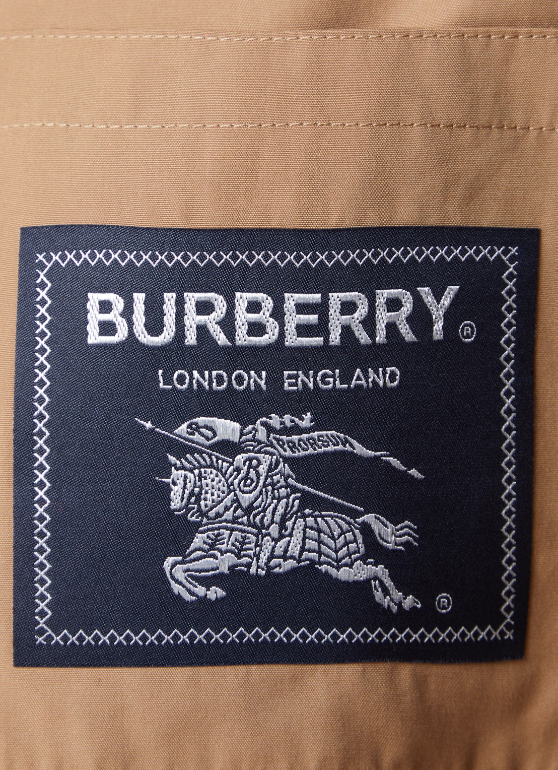 Burberry Sofia midi blousejurk met borstzak en strikceintuur - detail 3 camel