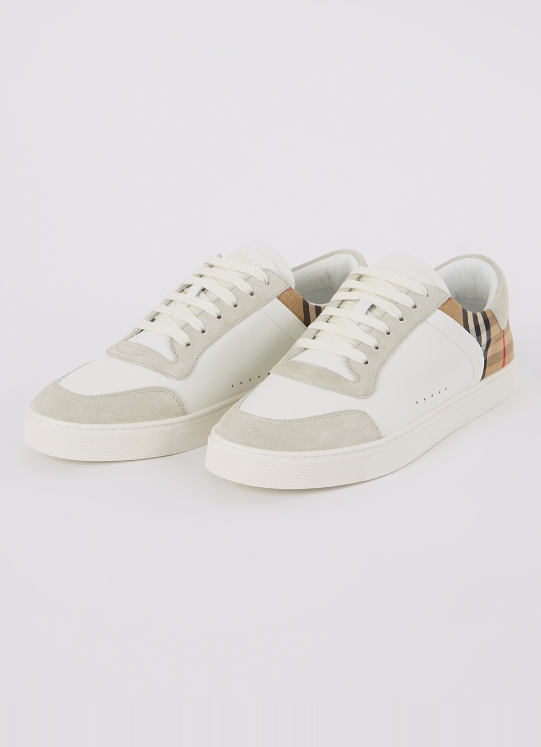 Burberry Stevie sneaker van kalfsleer met suède details - detail wit
