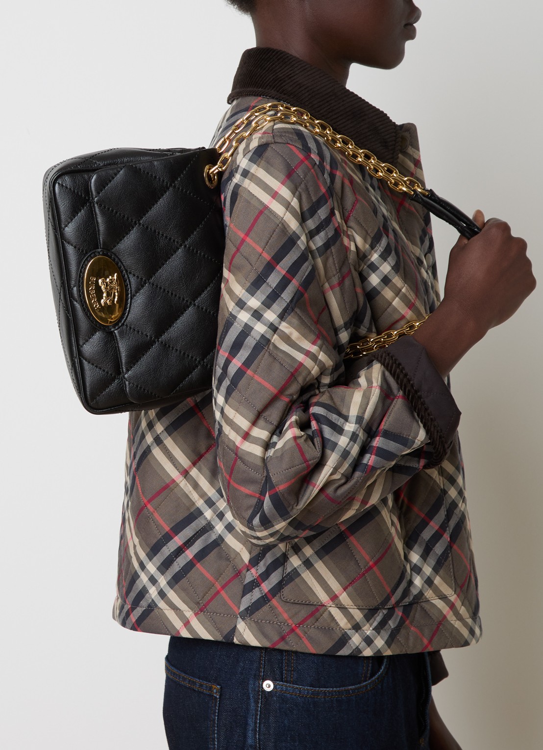 Burberry Strand schoudertas van kalfsleer met verstelbare schouderriem - voorkant 8 zwart