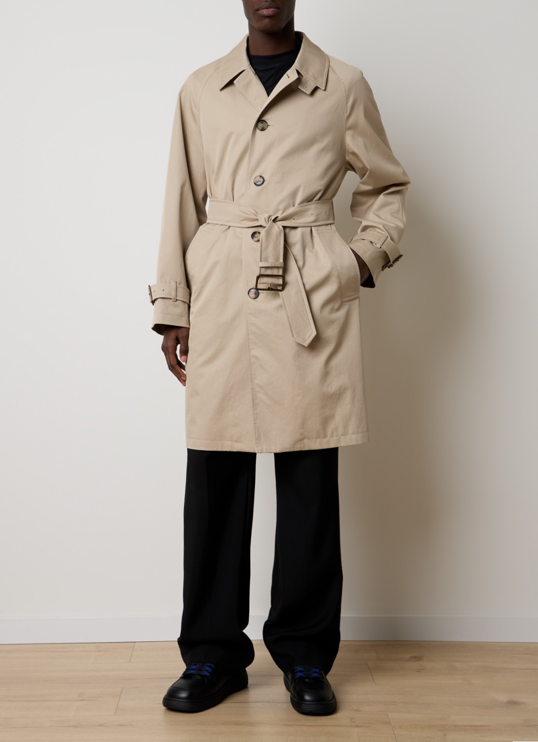 Burberry Trenchcoat met strikceintuur en steekzakken - voorkant 3 beige