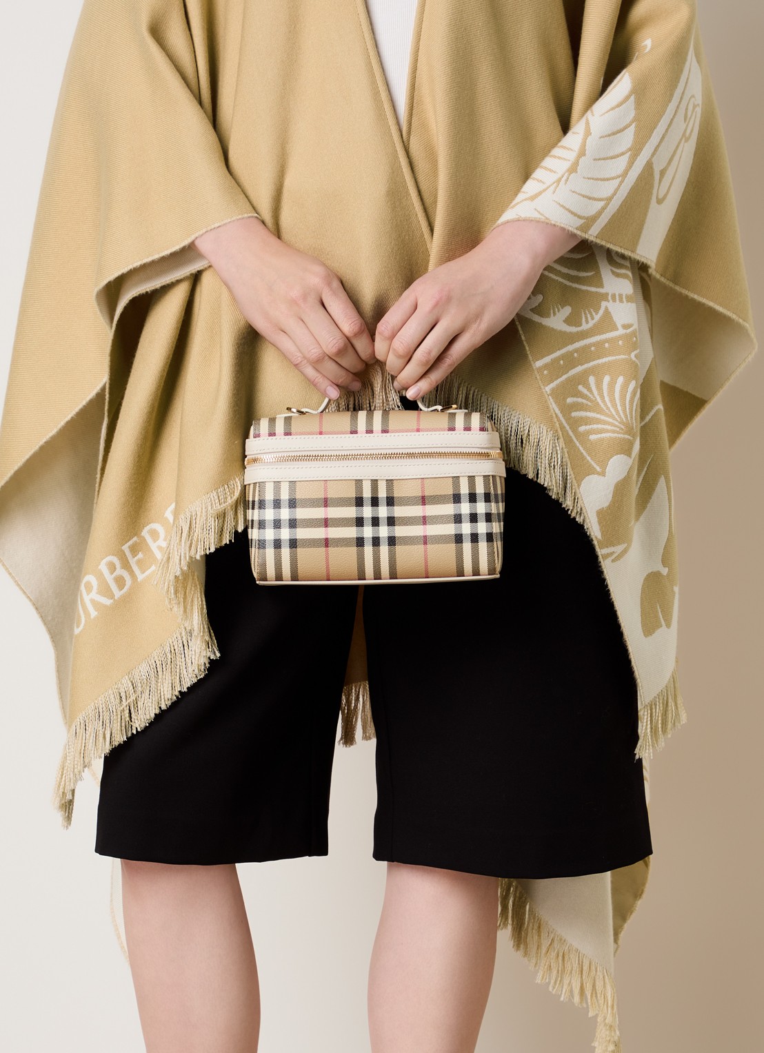 Burberry Vanity handtas met details van kalfsleer en afneembare schouderriem - voorkant 7 zand