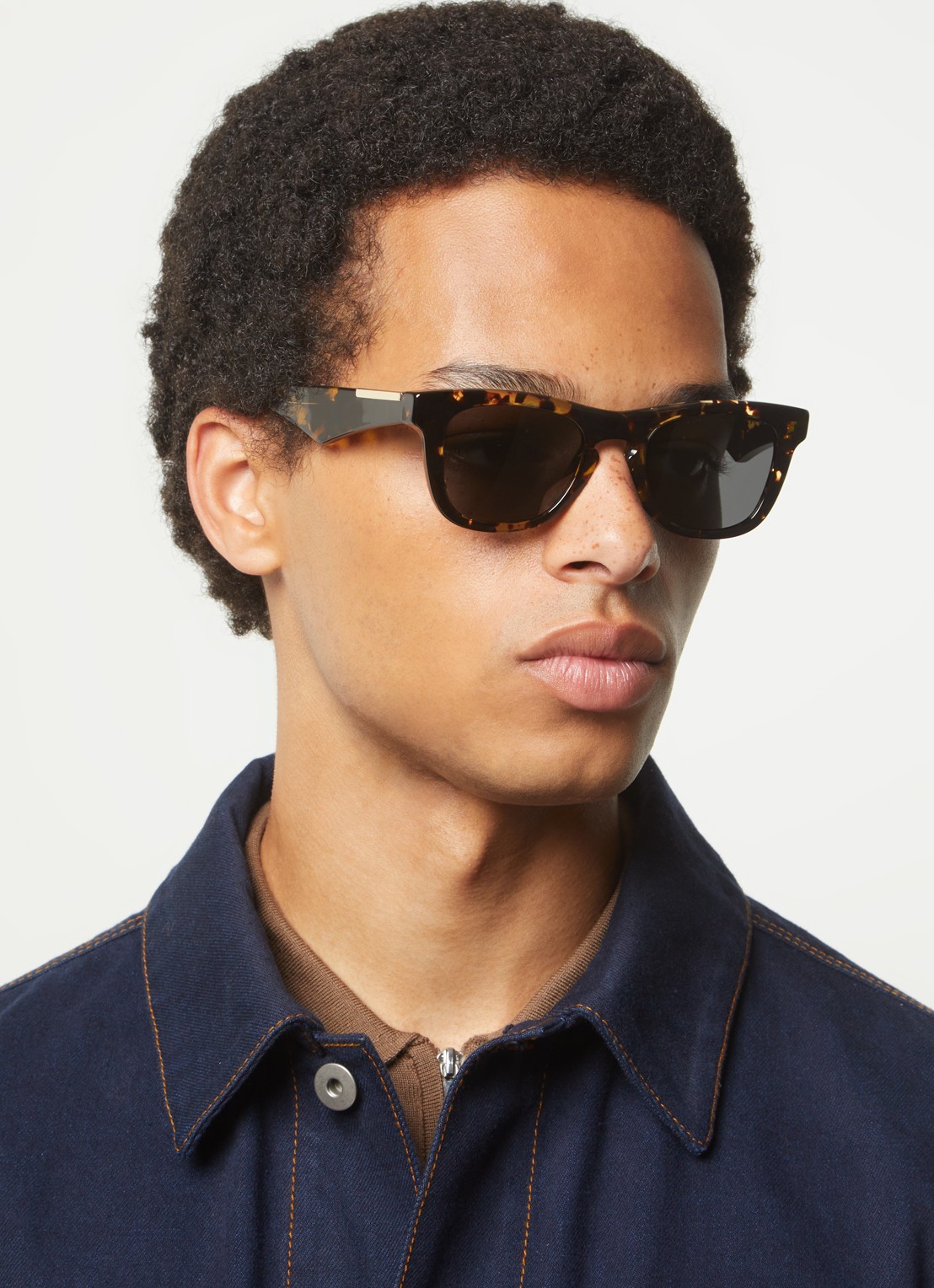 Burberry Zonnebril BE4426 - voorkant 2 donkerbruin