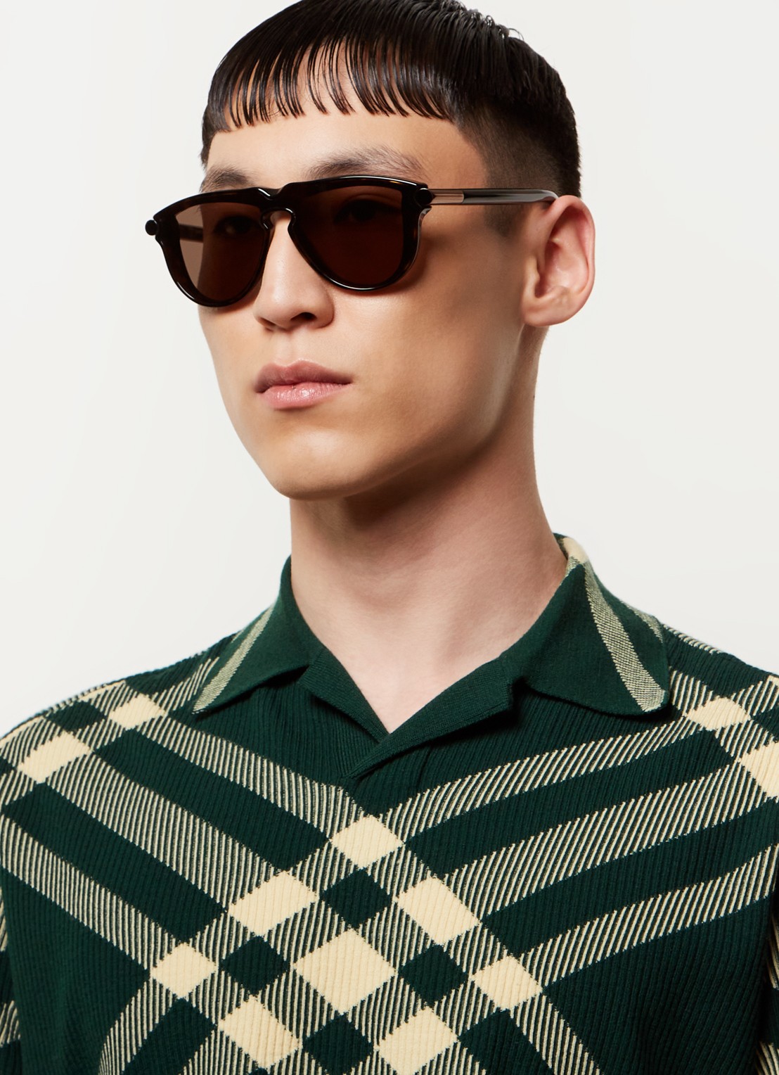 Burberry Zonnebril BE4427 - voorkant 2 donkerbruin