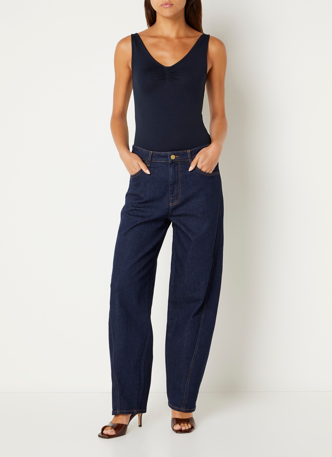 by-bar Begum high waist balloon fit jeans met donkere wassing - voorkant 2 jeans