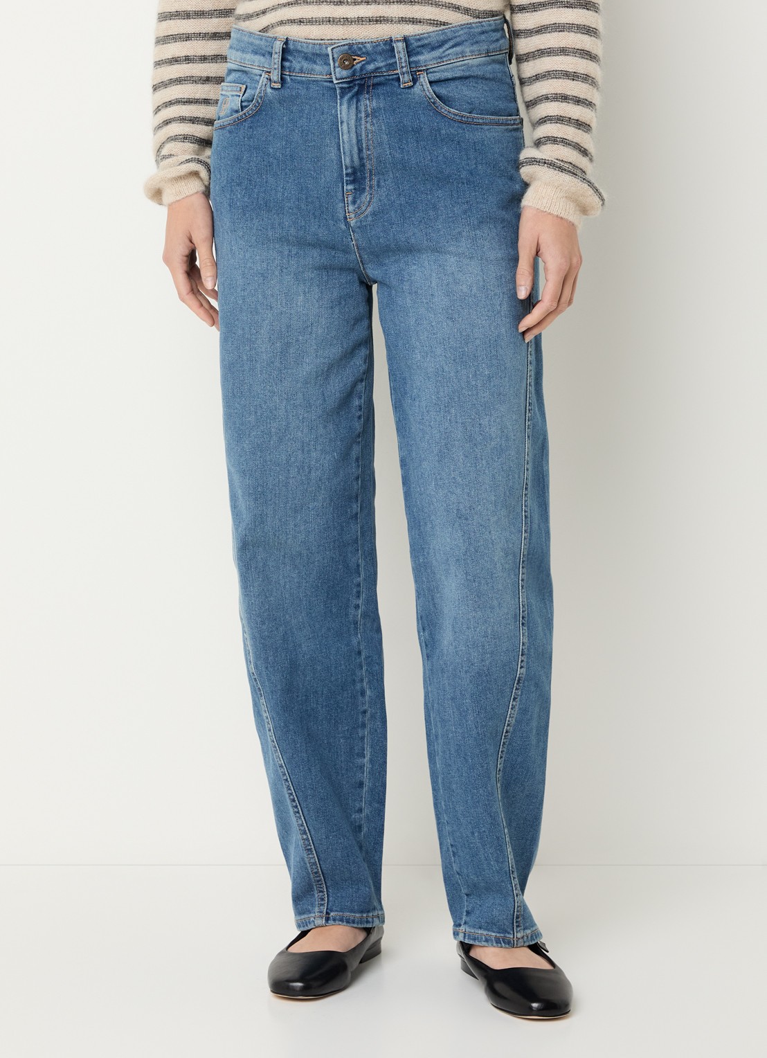 by-bar Begum high waist loose fit jeans met medium wassing - detail 2 indigo