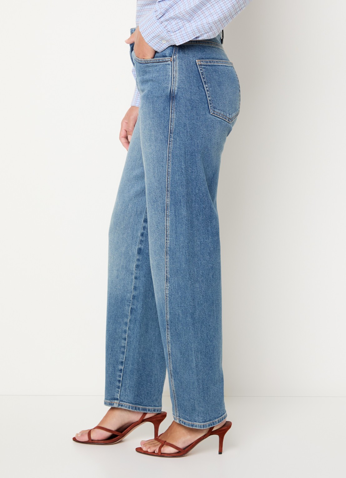by-bar Begum high waist tapered jeans met medium wassing - detail 2 indigo