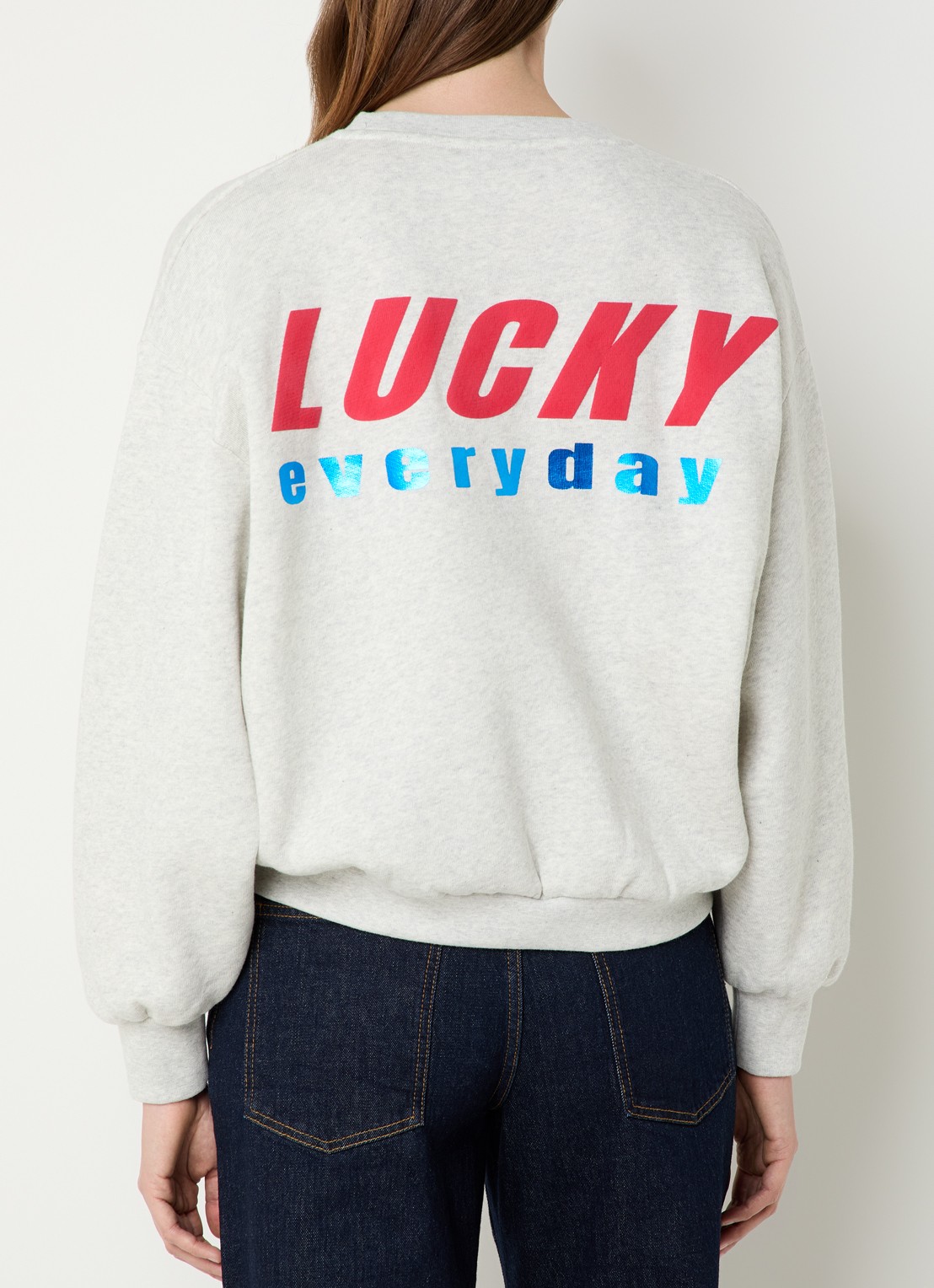 by-bar Bibi sweater met front- en backprint - detail 4 grijsmele