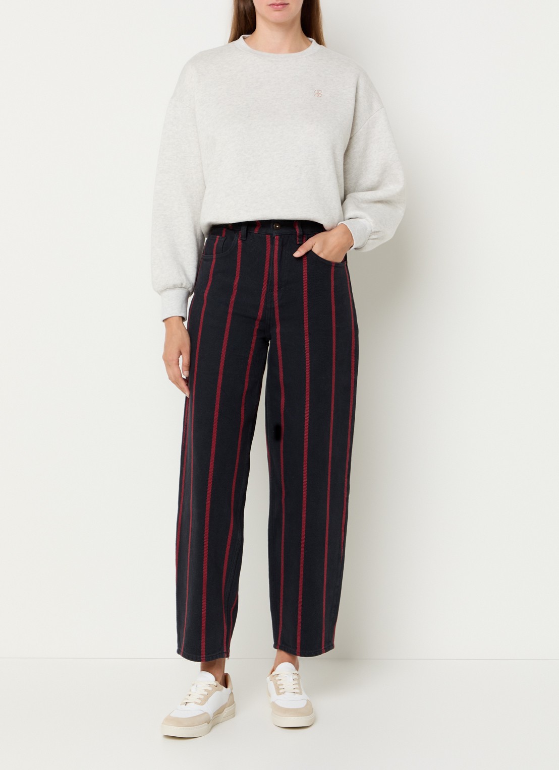 by-bar Bibi sweater met logo- en backprint - voorkant 2 grijsmele