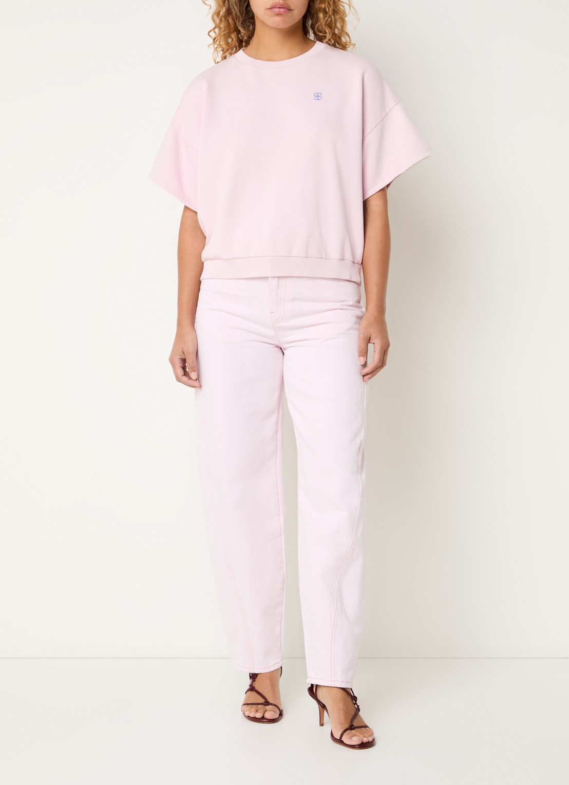 by-bar Bobbi sweater met logoborduring - voorkant 3 roze