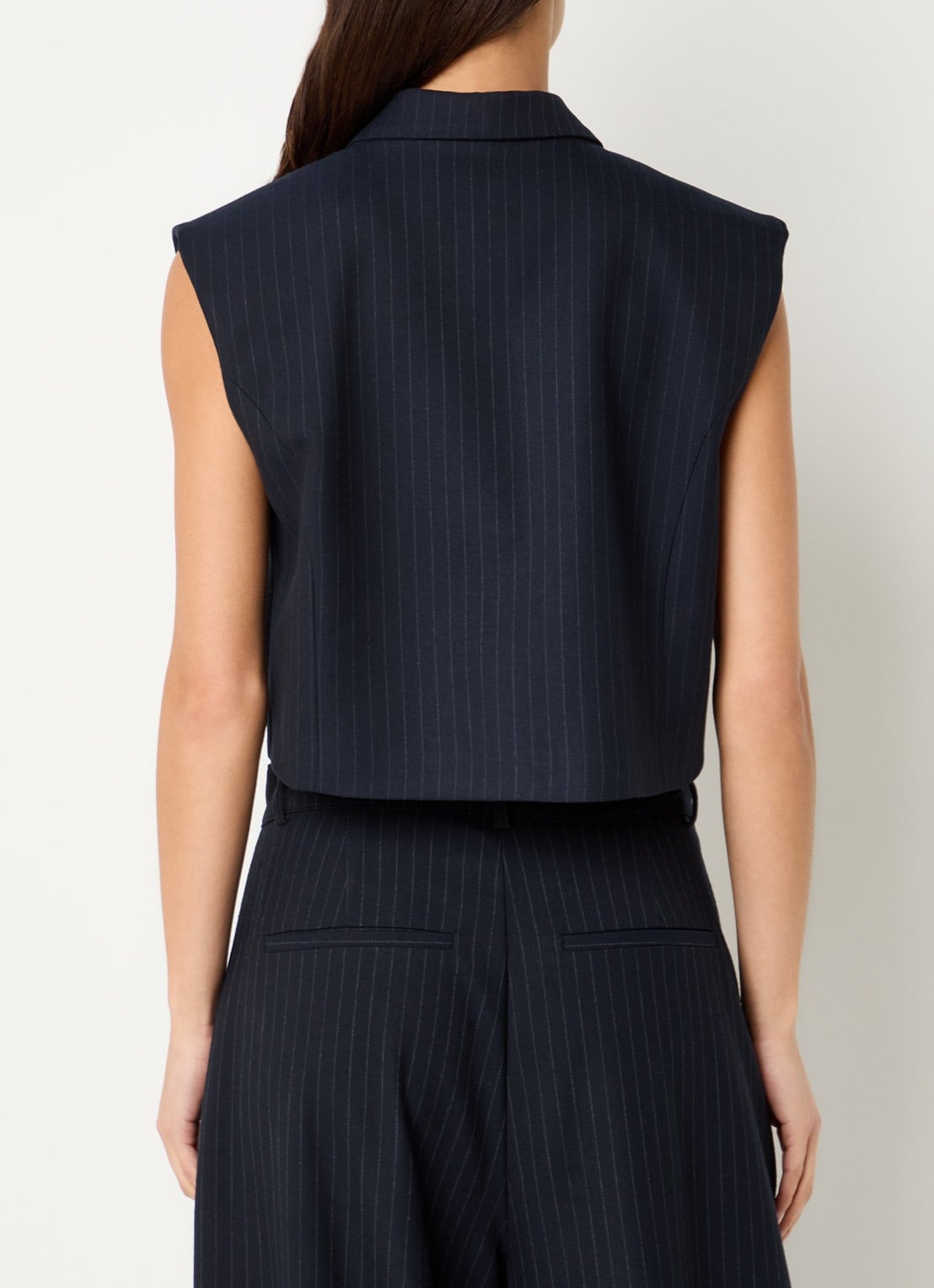 by-bar Bobi cropped gilet met krijtstreep - achterkant blauw