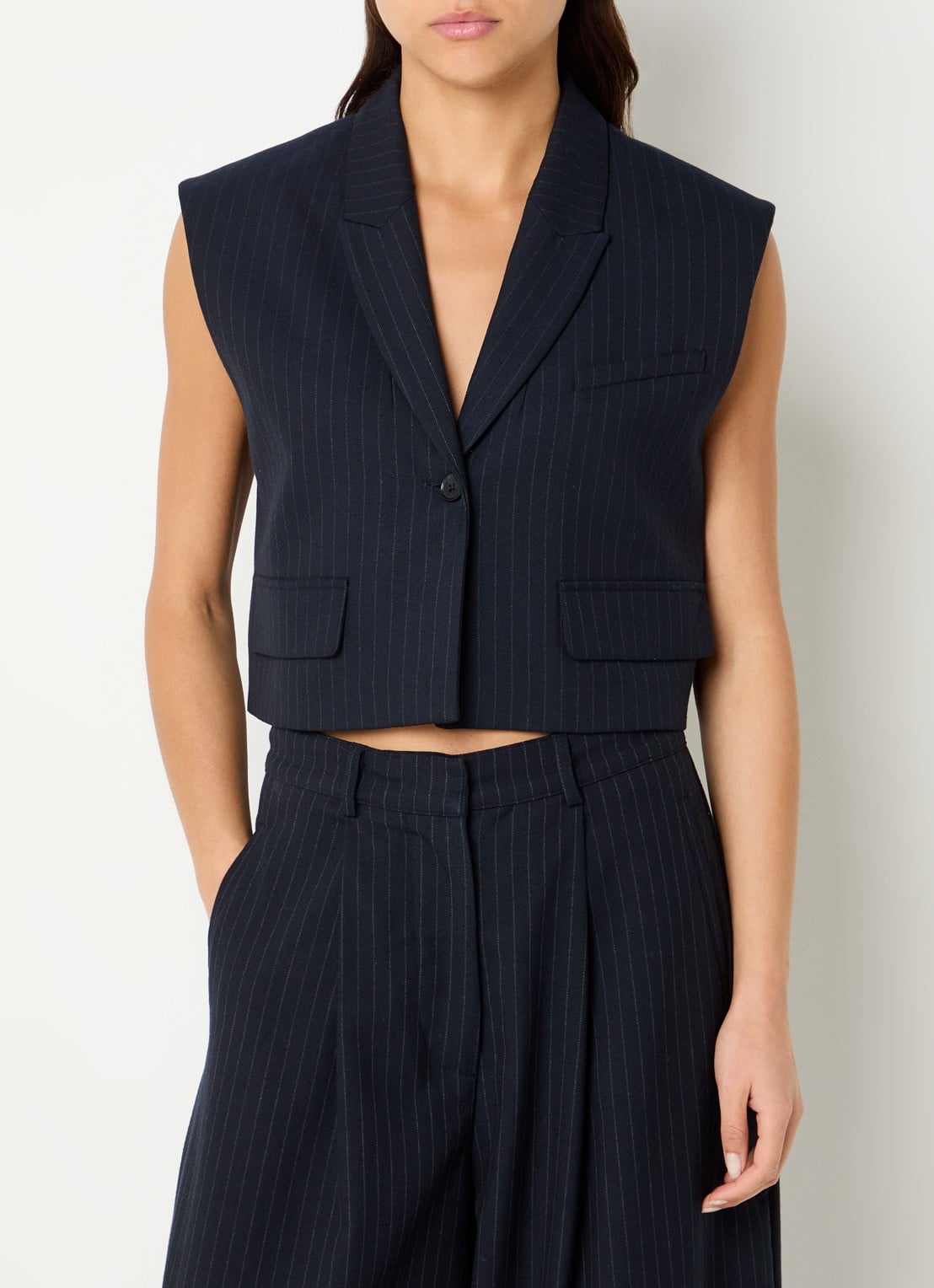 by-bar Bobi cropped gilet met krijtstreep - detail 4 blauw