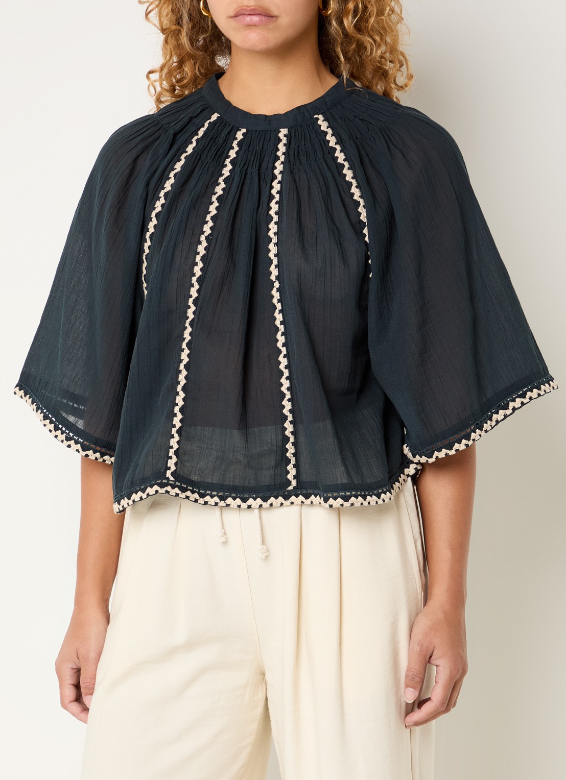by-bar Emmi tuniek met borduring - detail 2 antraciet