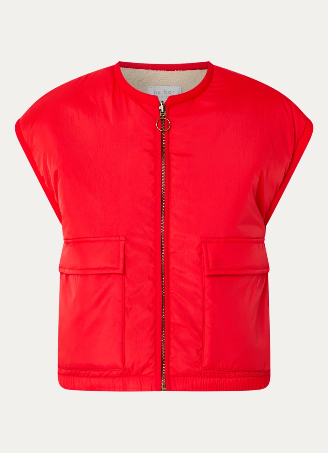 by-bar Gio gewatteerde bodywarmer met klepzakken - voorkant 2 rood