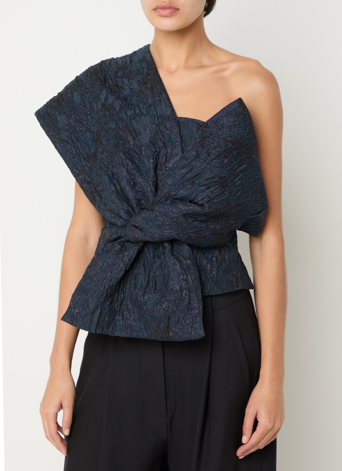 by-bar Jula asymmetrische top met jacquard dessin en lurex - detail 3 donkerblauw