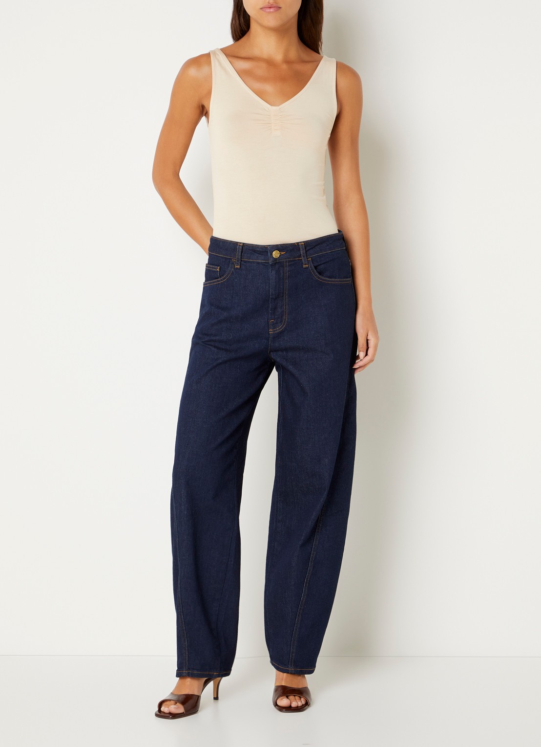 by-bar Lia tanktop met stretch - voorkant 3 beige