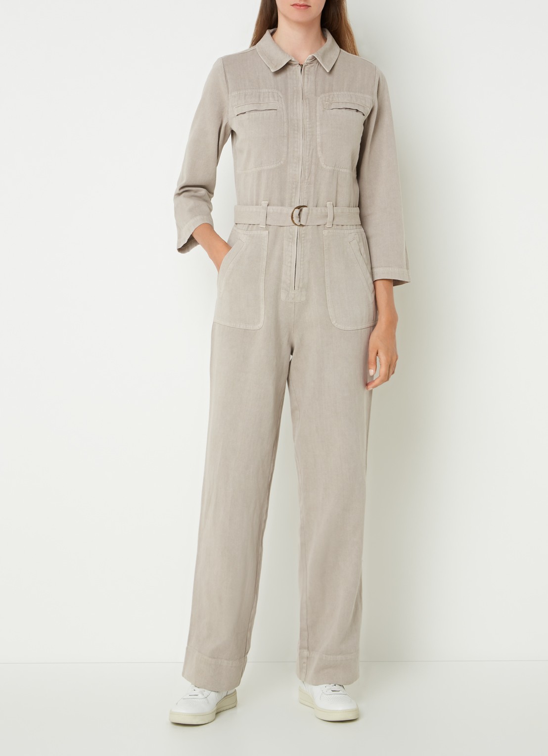 by-bar Louise straight fit jumpsuit van denim met ceintuur - detail 3 donkerbeige