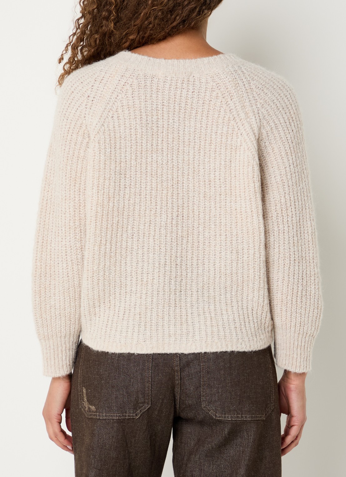 by-bar Lune grofgebreide trui in alpaca wolblend met V-hals - achterkant 2 creme