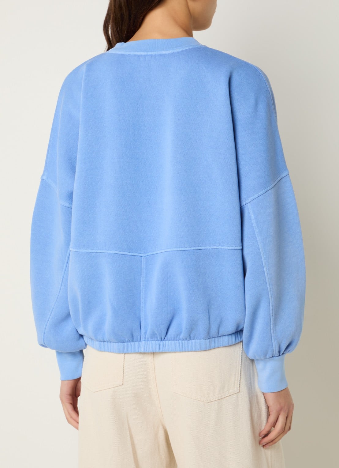 by-bar Marlyn sweater met borduring - achterkant blauw