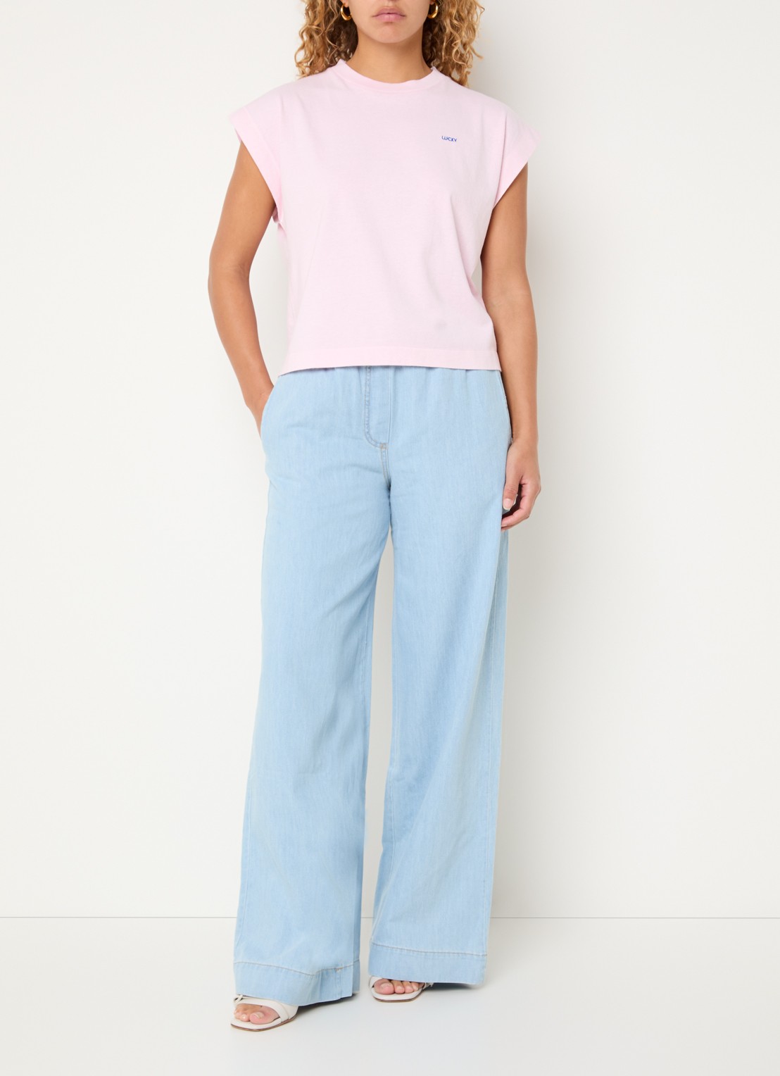 by-bar Mason T-shirt met borduring - voorkant 4 lichtroze