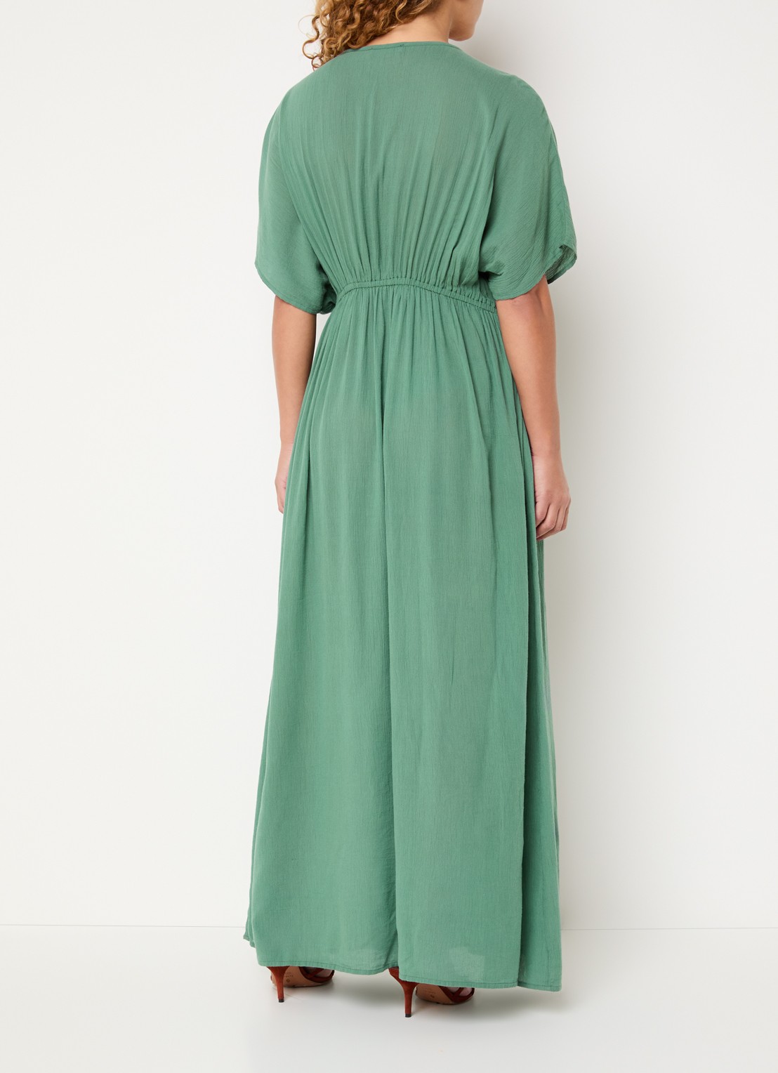 by-bar Maxi jurk met strikceintuur en V-hals - achterkant 4 groen