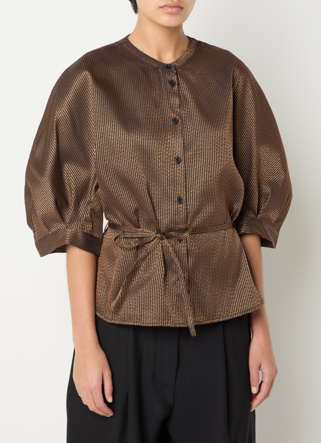 by-bar Phoebe blouse met streepprint en ballonmouw - detail oranjebruin