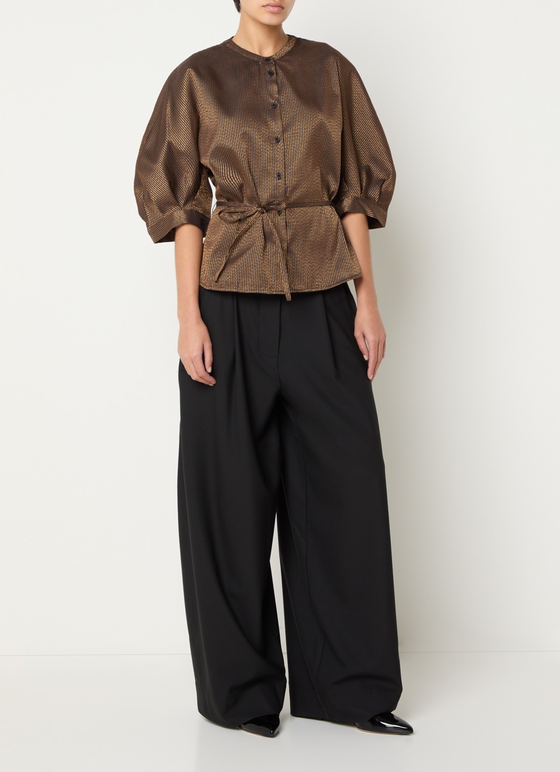 by-bar Phoebe blouse met streepprint en ballonmouw - voorkant 4 oranjebruin