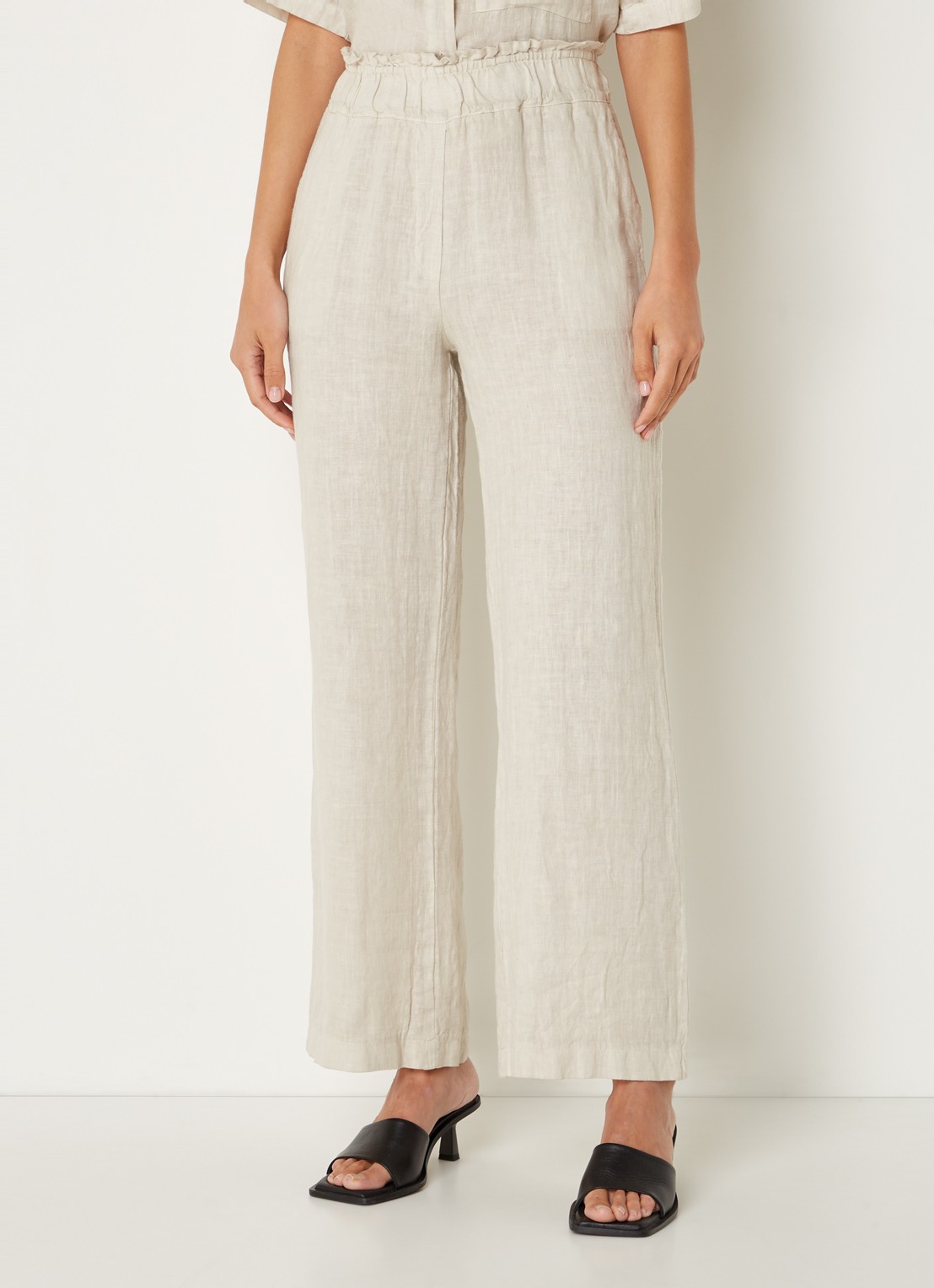 by-bar Robyn high waist straight fit pantalon van linnen - detail zand